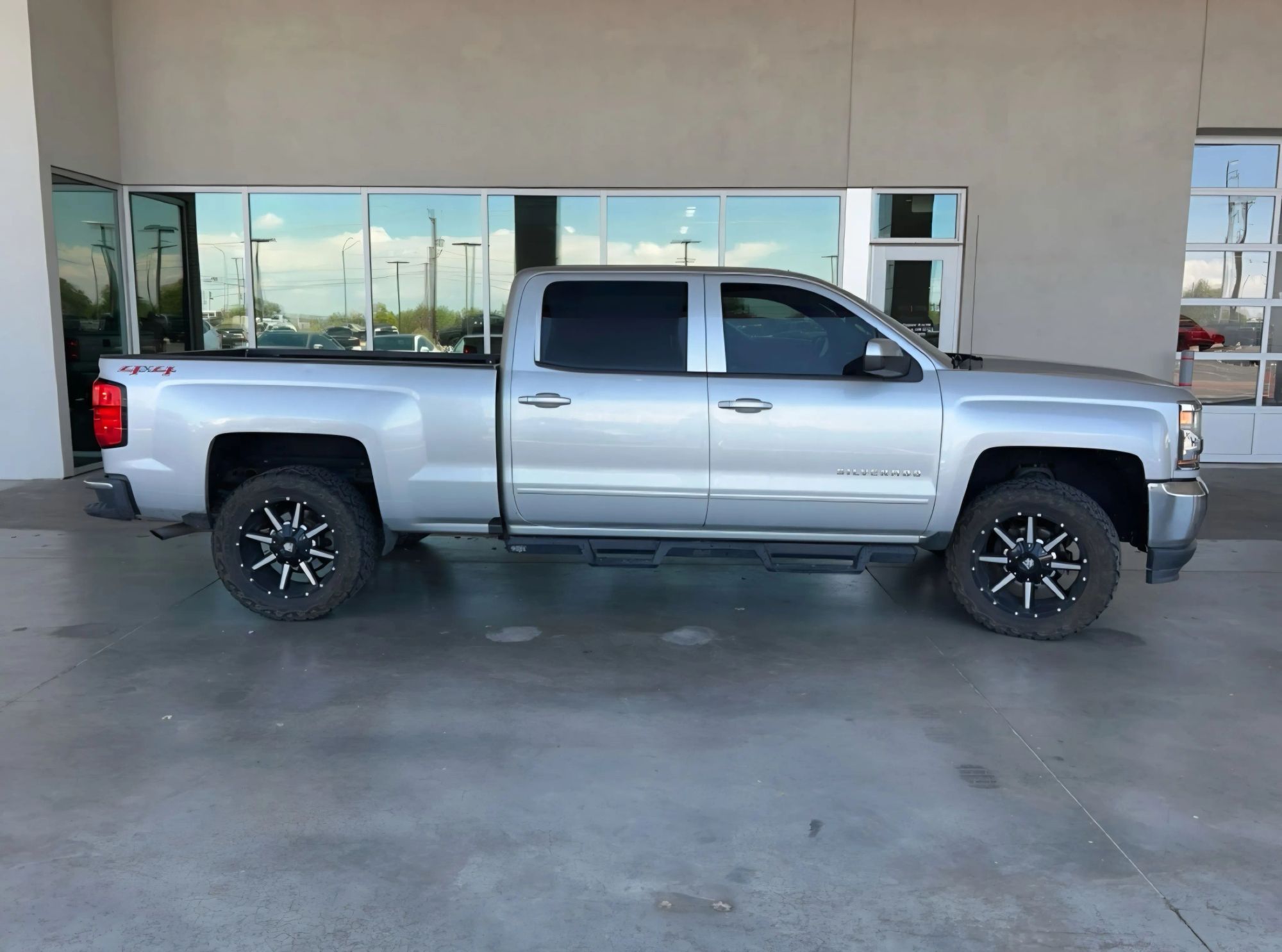 chevrolet silverado 1500 2017 1GCUKREC8HF154886 image chevrolet silverado 1500 2017 1GCUKREC8HF154886 image